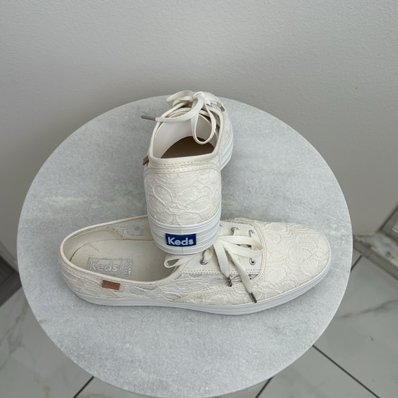 Keds Triple CVO Festival Lace Sneakers - Picture 4 of 7